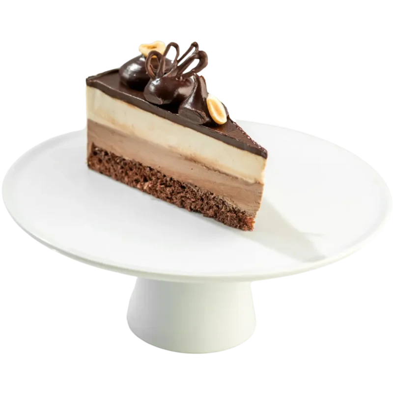 izrezani komad čokoladne torte